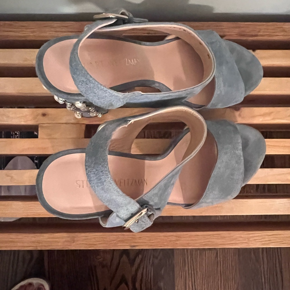 Rare Stuart Weitzman light blue pearl heels - Picture 5 of 6